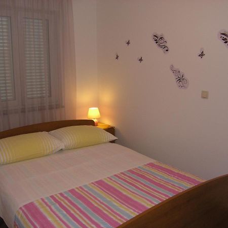 Apartments Biljana For Relaxing Holidays In Baska Zewnętrze zdjęcie