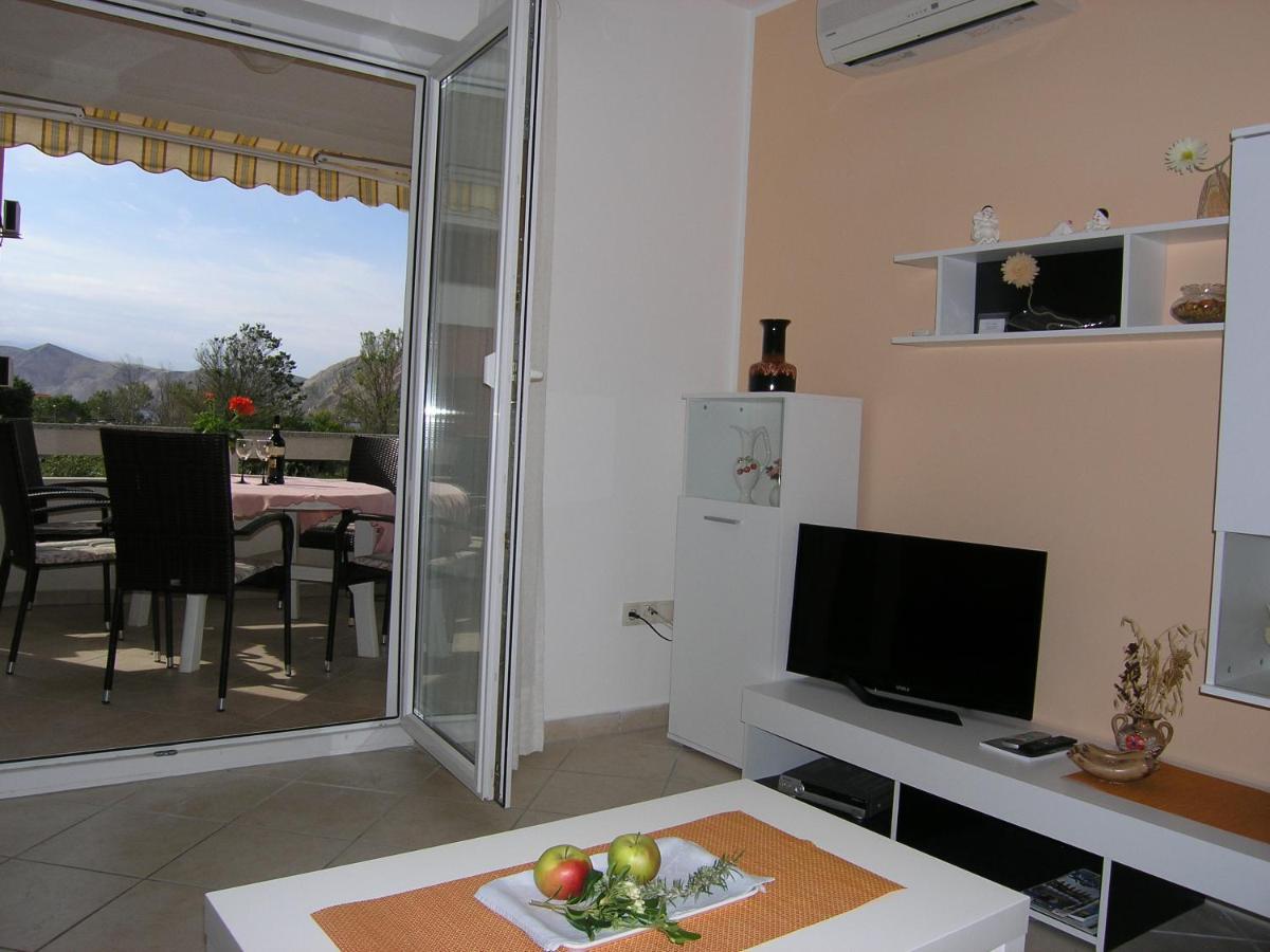 Apartments Biljana For Relaxing Holidays In Baska Zewnętrze zdjęcie
